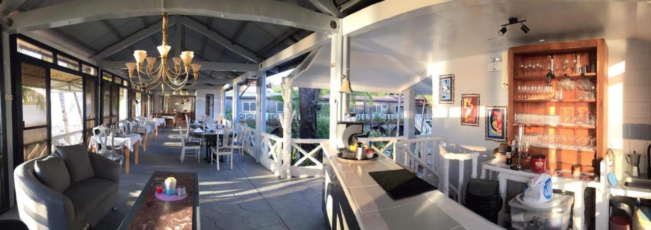 Sunbloom Beachfront Hotel And Restaurant Zambales Sinabacan Bagian luar foto