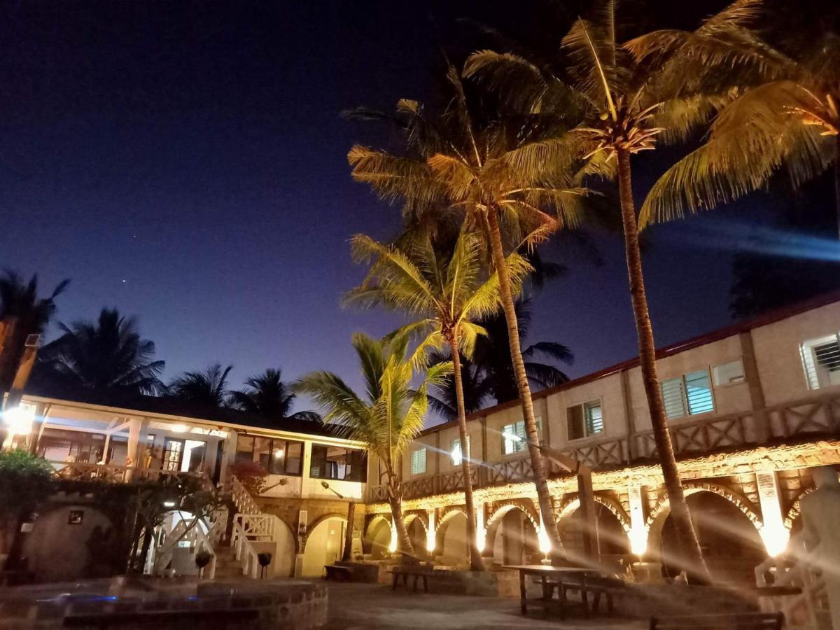 Sunbloom Beachfront Hotel And Restaurant Zambales Sinabacan Bagian luar foto