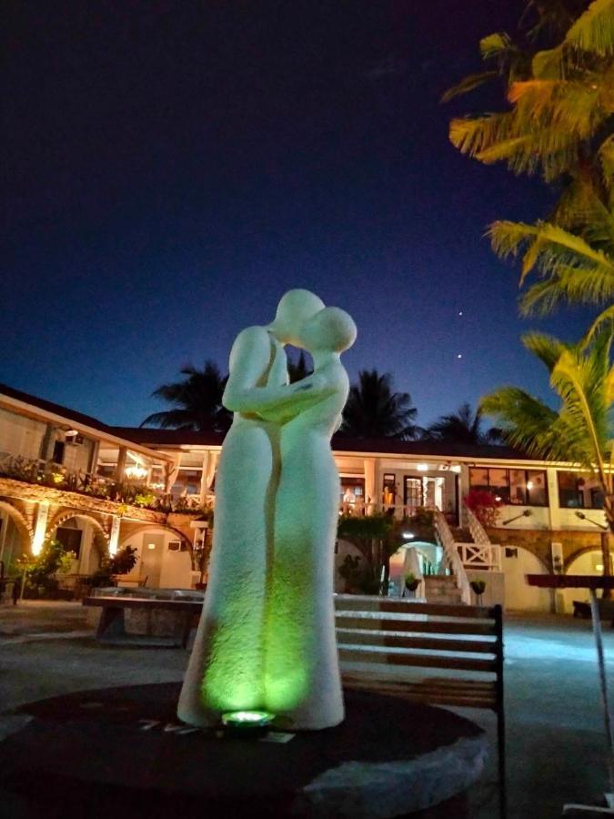 Sunbloom Beachfront Hotel And Restaurant Zambales Sinabacan Bagian luar foto