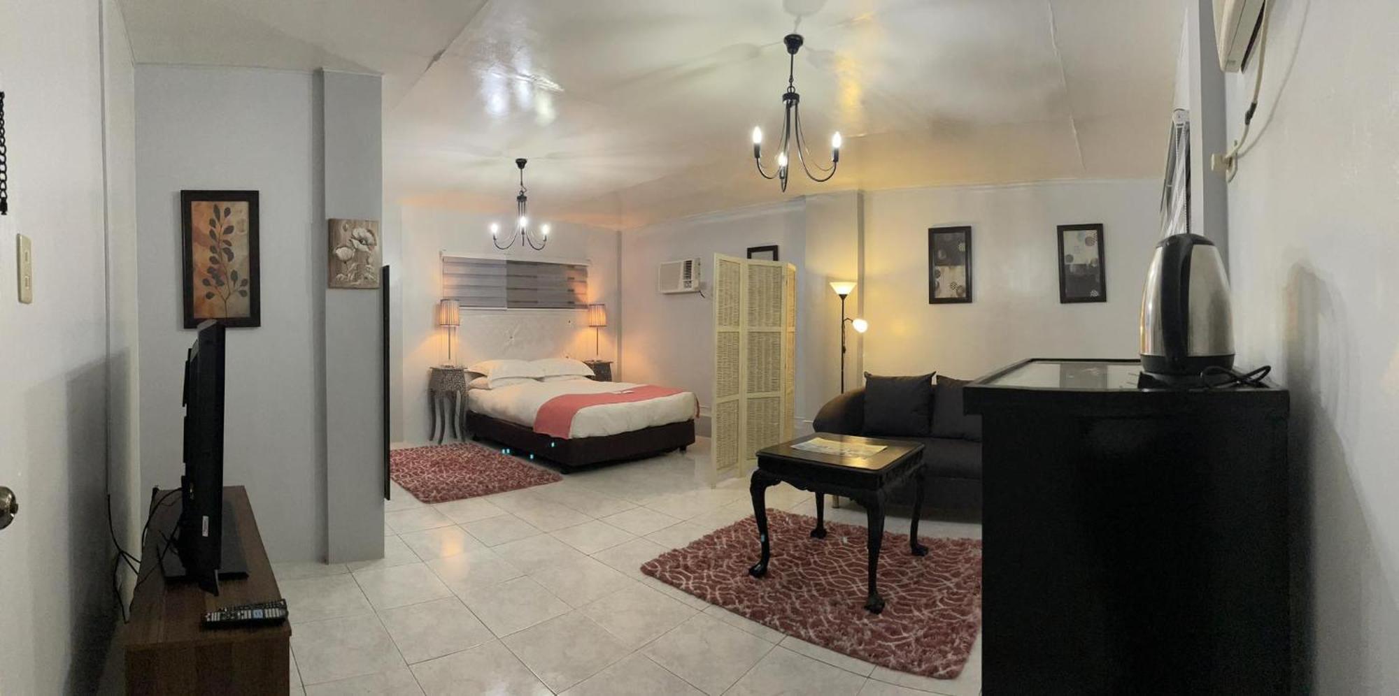 Sunbloom Beachfront Hotel And Restaurant Zambales Sinabacan Bagian luar foto