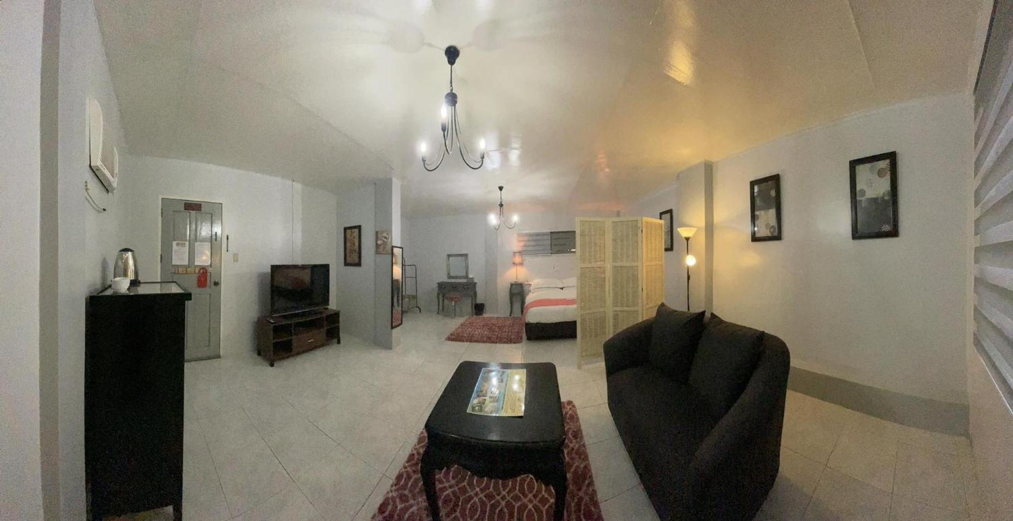Sunbloom Beachfront Hotel And Restaurant Zambales Sinabacan Bagian luar foto