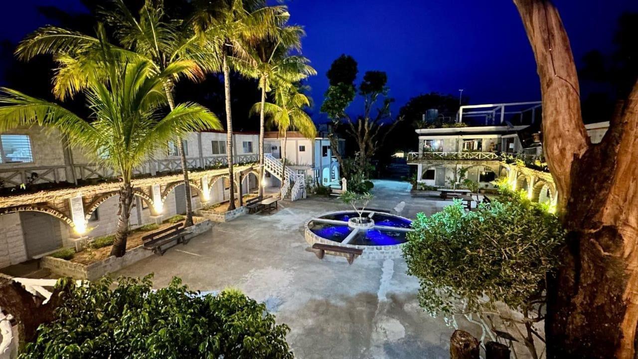 Sunbloom Beachfront Hotel And Restaurant Zambales Sinabacan Bagian luar foto